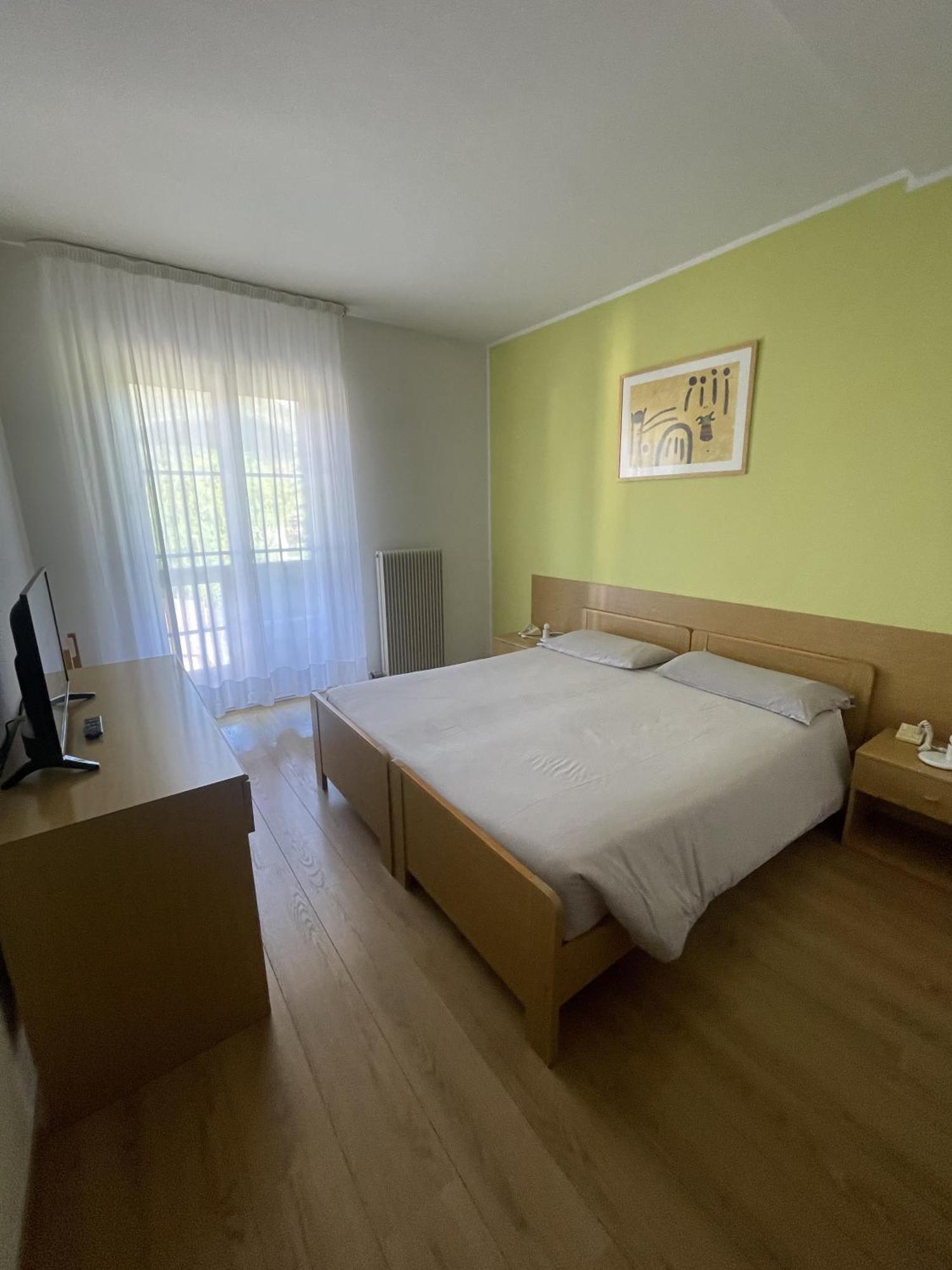 Hotel Bel Sit Comano Terme Kültér fotó
